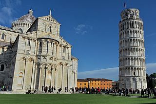 Baptisterium, Katedrála a Šikmá věž v Pisa (Toskánsko - Itálie)