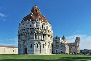 Baptisterium, Katedrála a Šikmá věž v Pisa (Toskánsko - Itálie)