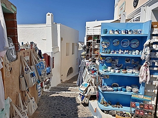 Oia na ostrově Santorini (Řecko)