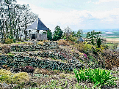 Arboretum Makču Pikču v obci Paseka (Olomoucký kraj - Česká republika)