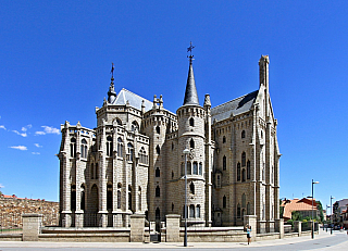 Biskupský palác ve španělském městě Astorga (León - Španělsko)