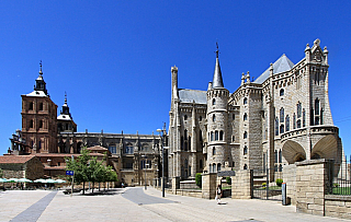 Biskupský palác ve španělském městě Astorga (León - Španělsko)