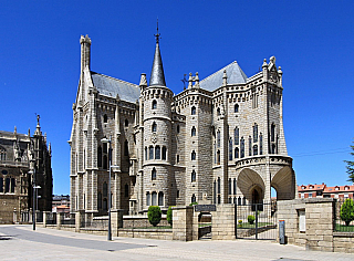 Biskupský palác ve španělském městě Astorga (León - Španělsko)