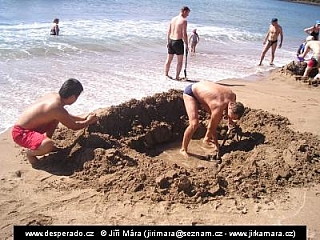 Hot Water Beach (Nový Zéland)