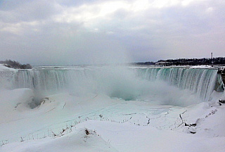Ledové Niagarské vodopády (Kanada)
