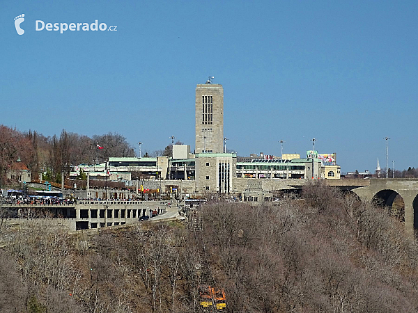 Niagarské vodopády (Kanada)