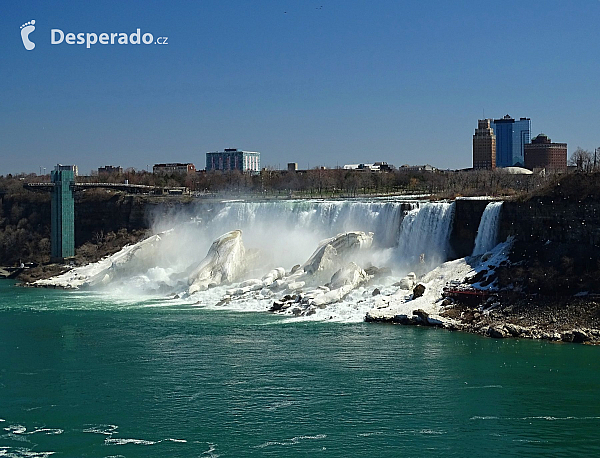 Niagarské vodopády (Kanada)