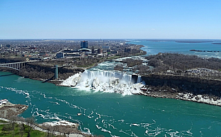 Niagarské vodopády (Kanada)