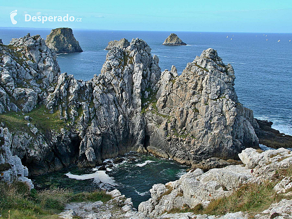 Pointe de Pen-Hir na poloostrově Crozon (Bretaň - Francie)