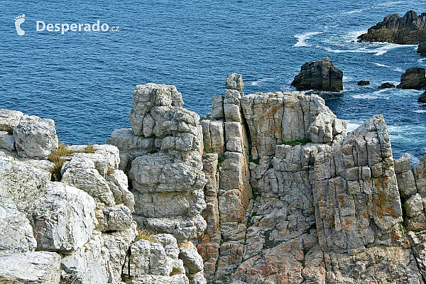 Pointe de Pen-Hir na poloostrově Crozon (Bretaň - Francie)