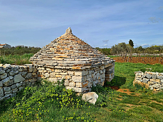 Kažun Park v blízkosti Vodnjan (Istrie - Chorvatsko)