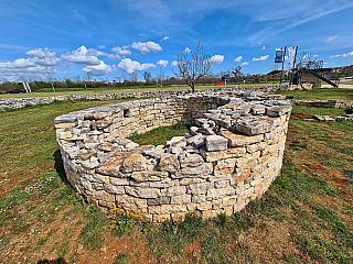 Kažun Park v blízkosti Vodnjan (Istrie - Chorvatsko)