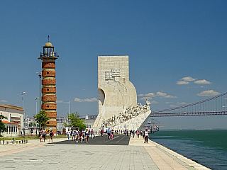 Památník objevitelů v Lisabonu (Portugalsko)