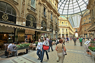 Nákupní Galerie Viktora Emanuela II. v Milánu (Lombardie - Itálie)
