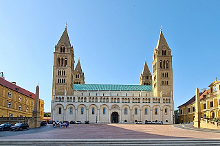 Katedrála v Pécsi (Maďarsko)