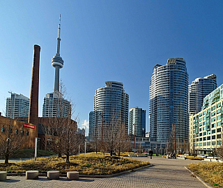 CN Tower v Torontu (Ontario - Kanada)