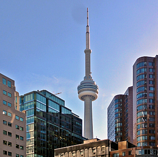 CN Tower v Torontu (Ontario - Kanada)