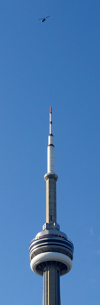CN Tower v Torontu (Ontario - Kanada)
