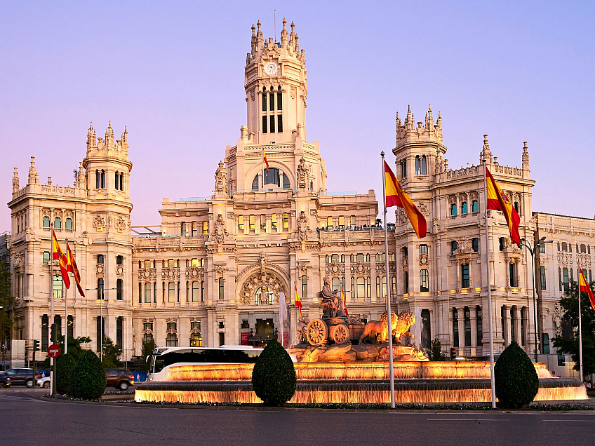 Palacio de Cibeles v Madridu (Španělsko)