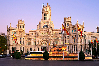 Palacio de Cibeles v Madridu (Španělsko)