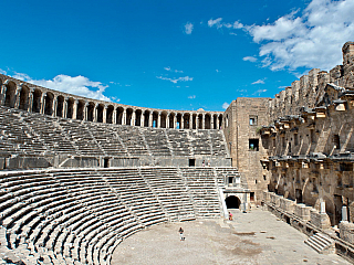 Antické město Aspendos na jihu Turecka