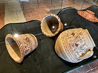 Expozice na hradě Santa Bárbara v Alicante (Autonomní společenství Valencie – Španělsko)