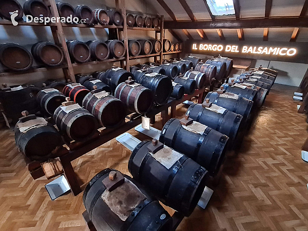 Zrání balzamika v Il Borgo del Balsamico na okraji Reggio nell'Emilia (Reggio Emilia - Itálie)