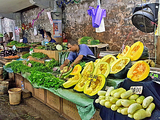 Tržiště v Port Louis - to je exotické ovoce, koření a jedinečná atmosféra