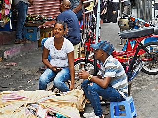 Fotogalerie z města kontrastů, barev a chutí, vítejte v Port Louis