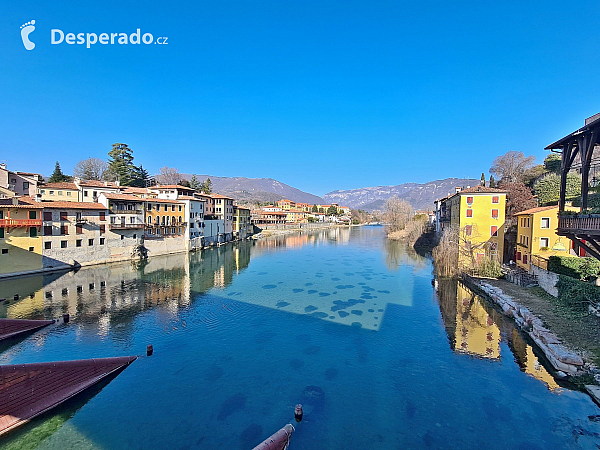 Ponte Vecchio v Bassano del Grappa (Veneto - Itálie)