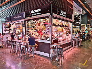 Mercado San Augustín v Granadě (Andalusie - Španělsko)