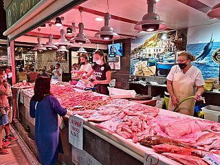 Mercado San Augustín v Granadě (Andalusie - Španělsko)
