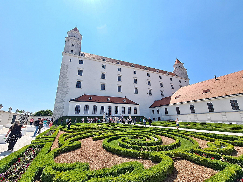 Bratislavský hrad (Slovensko)