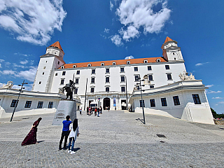 Bratislavský hrad (Slovensko)