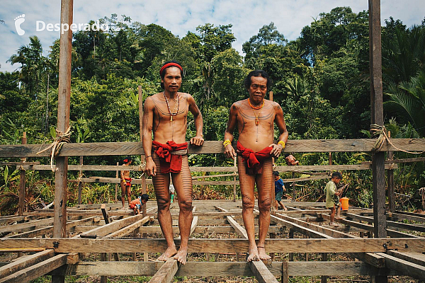 Lidé kmene Mentawai (Indonésie)