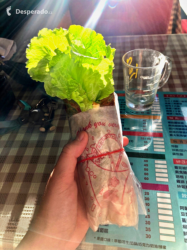 Fěicuì juǎn bǐng - Smaragdové burrito