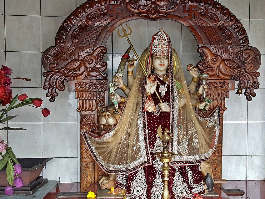 Grand Bassin Hindu Temple (Mauricius)