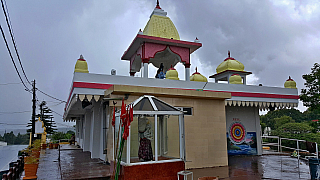Grand Bassin Hindu Temple (Mauricius)