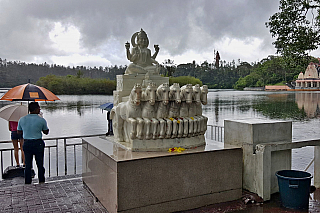 Grand Bassin Hindu Temple (Mauricius)