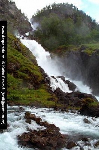 Vodopády Låtefoss (Norsko)