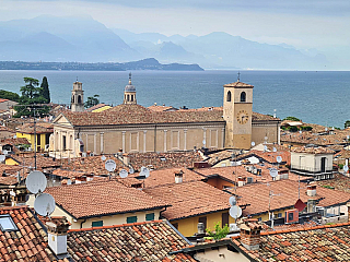 Castello di Desenzano v Desenzano del Garda (Lombardie - Itálie)