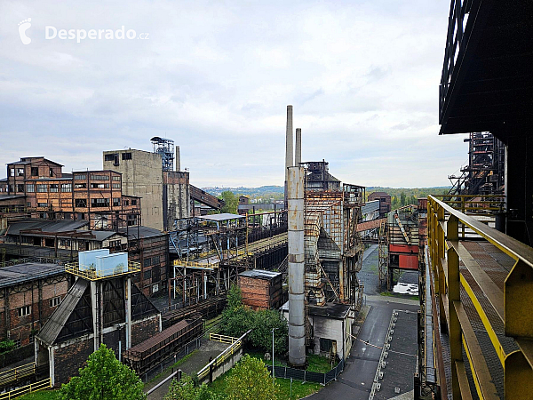 Bolt Tower - Pohled na DOV (Ostrava - Česká republika)