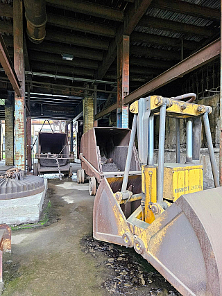 Bolt Tower - Expozice pod věží (Ostrava - Česká republika)