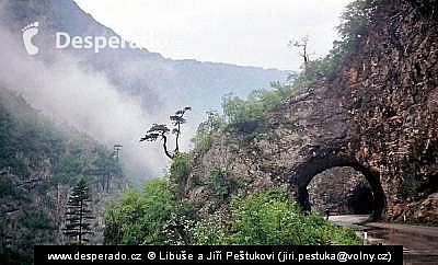 Silniční tunel (Černá Hora)
