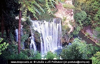 Vodopád na řece Vrbas u Jajců (Bosna)