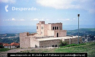 Historické Skanderbegovo muzeum v Krujë (Albánie)