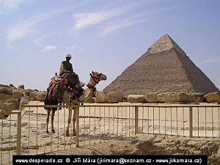 Chufuova pyramida v Gíze (Egypt)