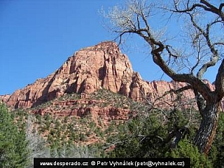 Hooverova přehrada (hranice Arizony a Nevady v USA)