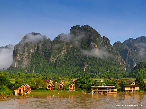 Královstvím slonů - VANG VIENG plnými doušky (část 3.)