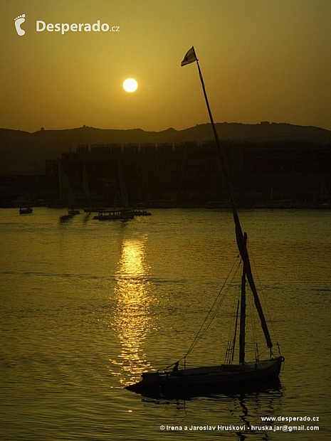 Feluka na řece Nil (Egypt)